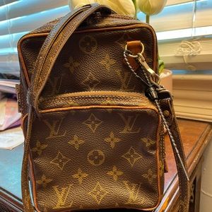 Authentic Louis Vuitton Amazon bag